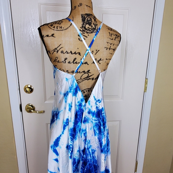 SHAHIDA PARIDES GLACIER White and blue SKY AZURE TIE DYE SCARF DRESS - Picture 9 of 14